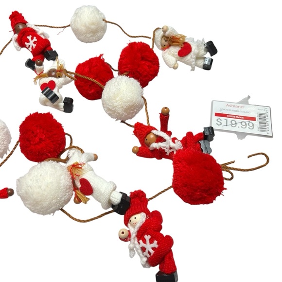 Ashland Set of 2- 6ft Nordic climber garlands for Winter/Holiday/Christmas decor - Picture 4 of 5